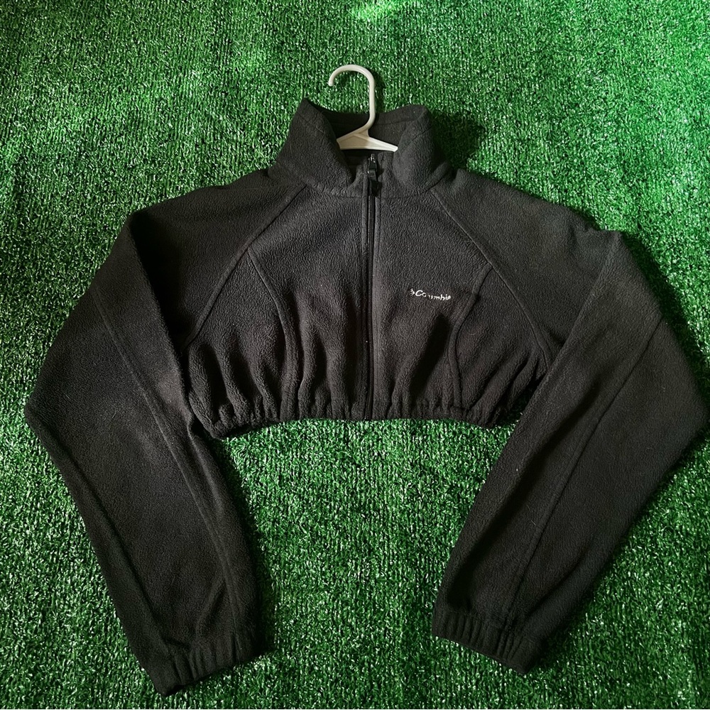 Reworked Columbia Black Fleece Cropped Jacket